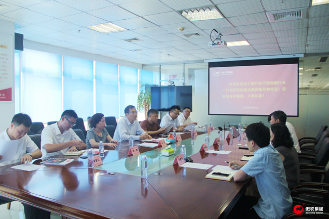 熟妇丰满多毛的大隂户