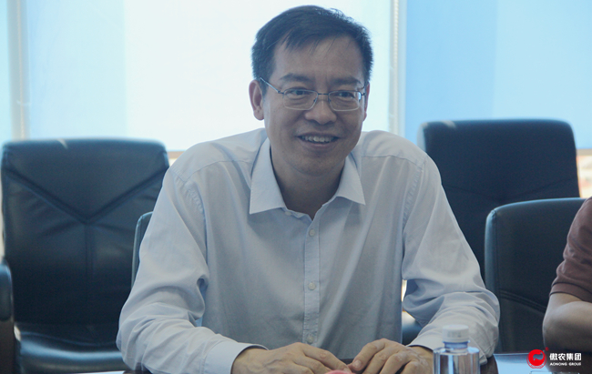 熟妇丰满多毛的大隂户