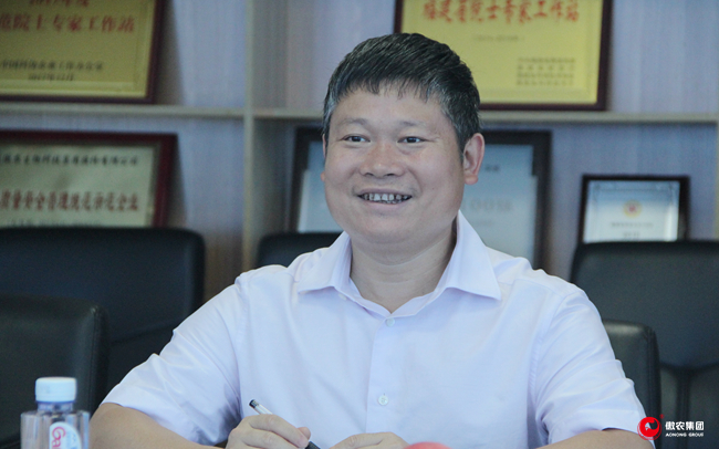 熟妇丰满多毛的大隂户