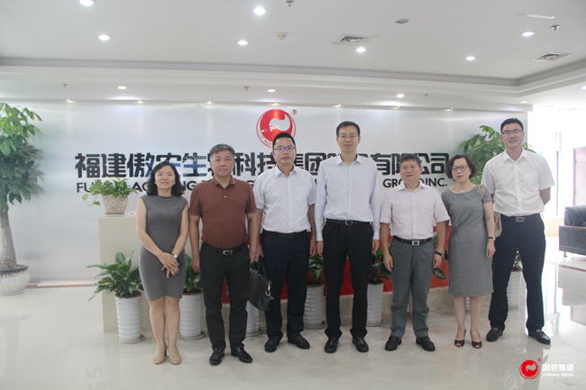 熟妇丰满多毛的大隂户