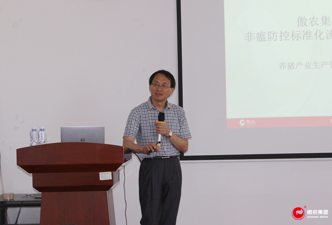 熟妇丰满多毛的大隂户