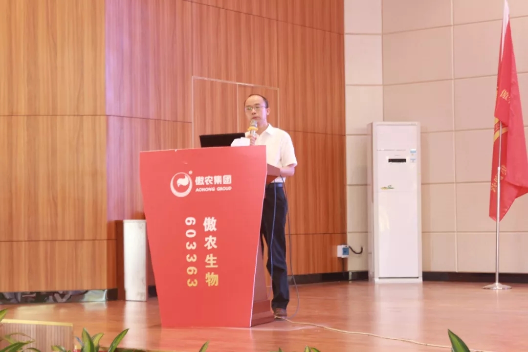 熟妇丰满多毛的大隂户