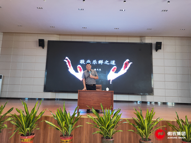 熟妇丰满多毛的大隂户