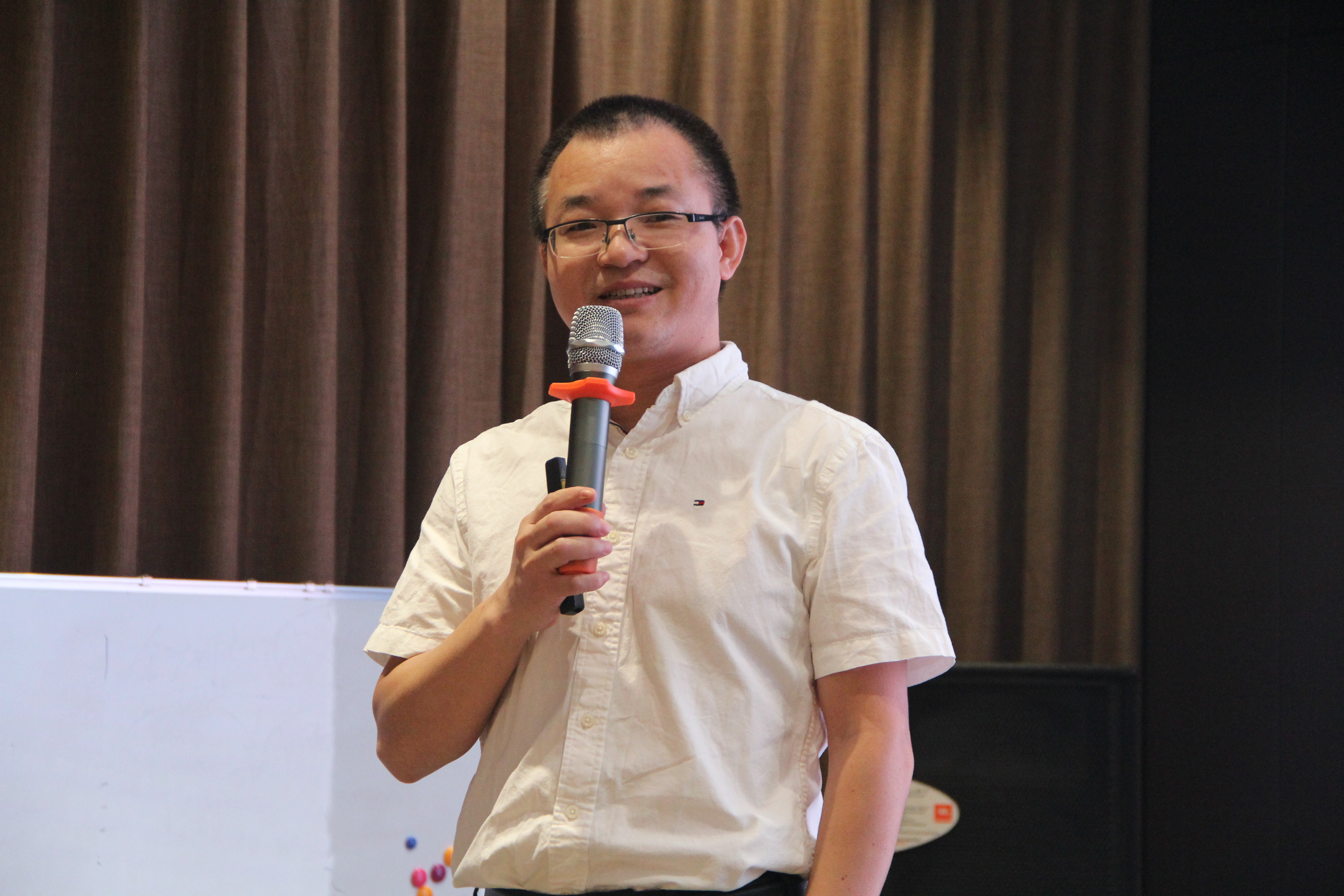 熟妇丰满多毛的大隂户