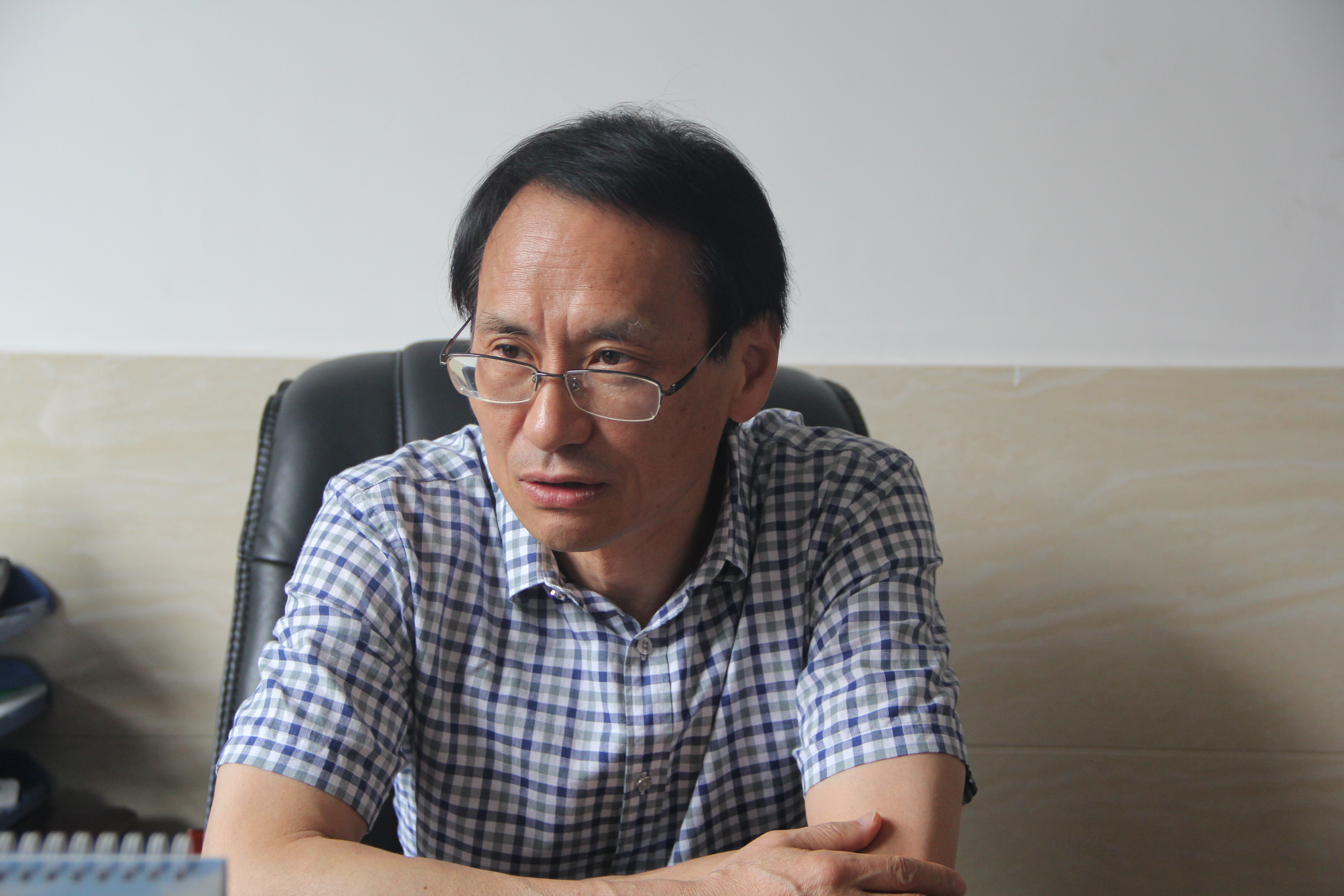 熟妇丰满多毛的大隂户