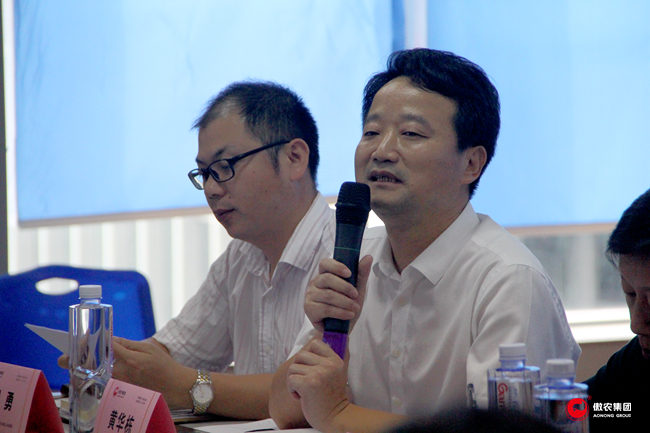 熟妇丰满多毛的大隂户