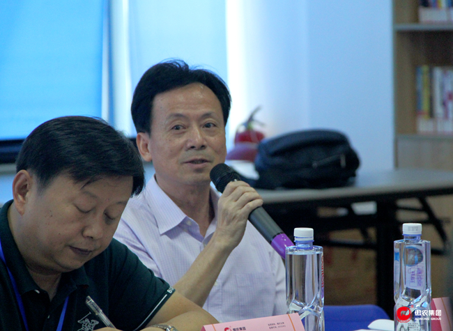 熟妇丰满多毛的大隂户