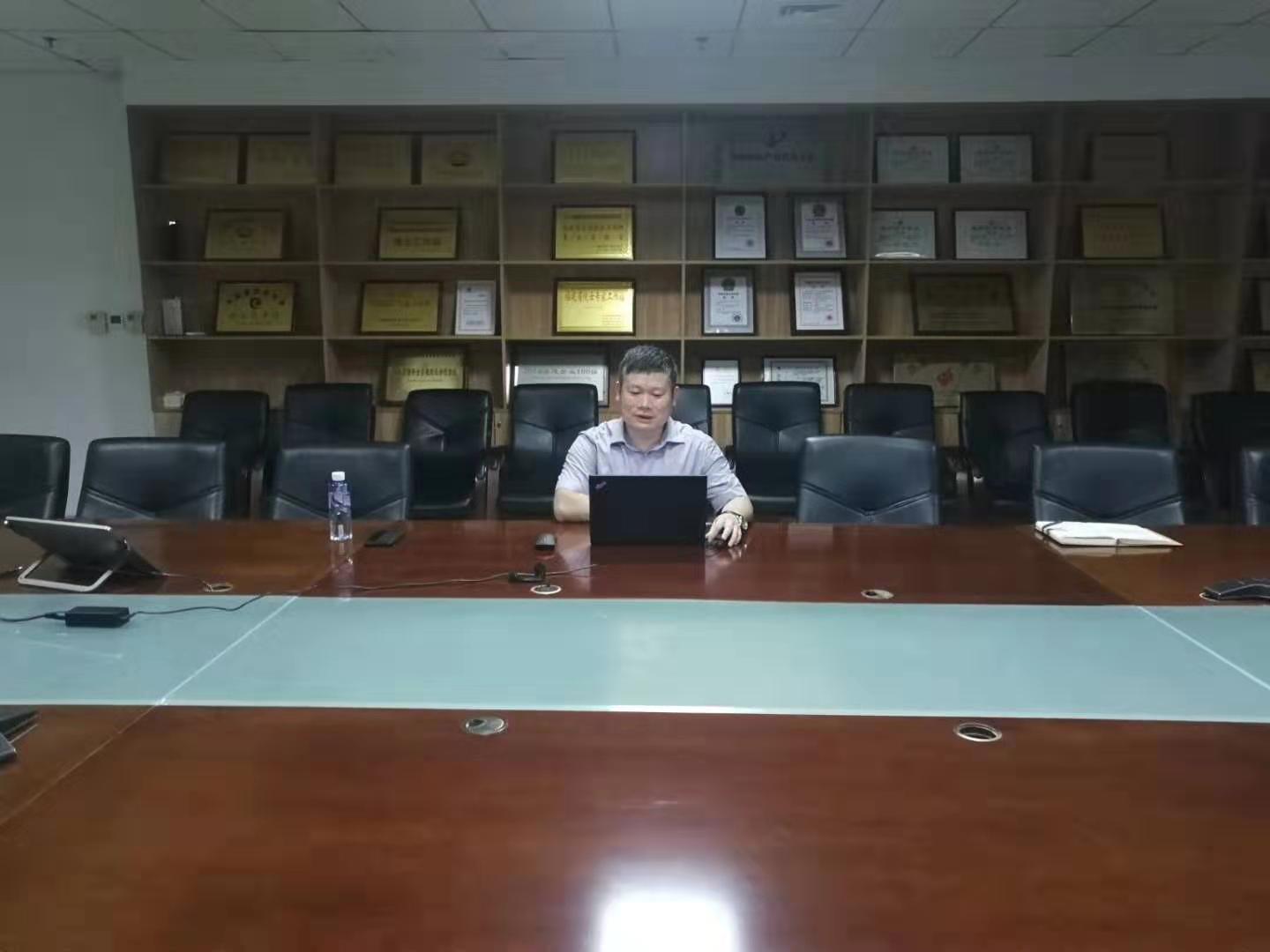 熟妇丰满多毛的大隂户