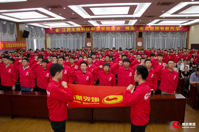 熟妇丰满多毛的大隂户