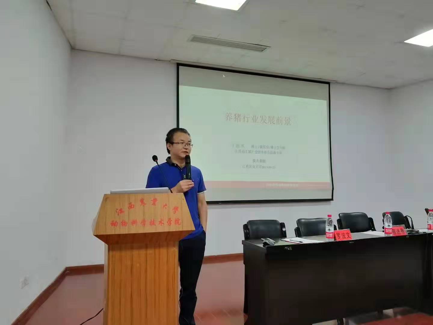 熟妇丰满多毛的大隂户