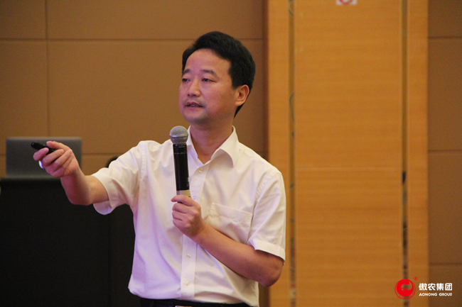 熟妇丰满多毛的大隂户