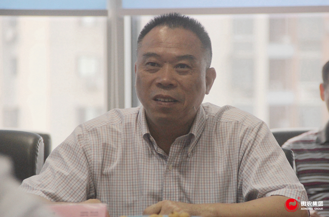 熟妇丰满多毛的大隂户