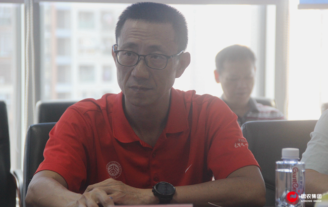 熟妇丰满多毛的大隂户