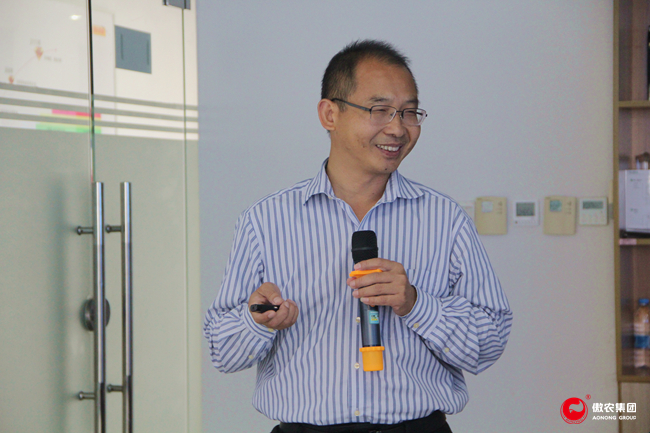 熟妇丰满多毛的大隂户