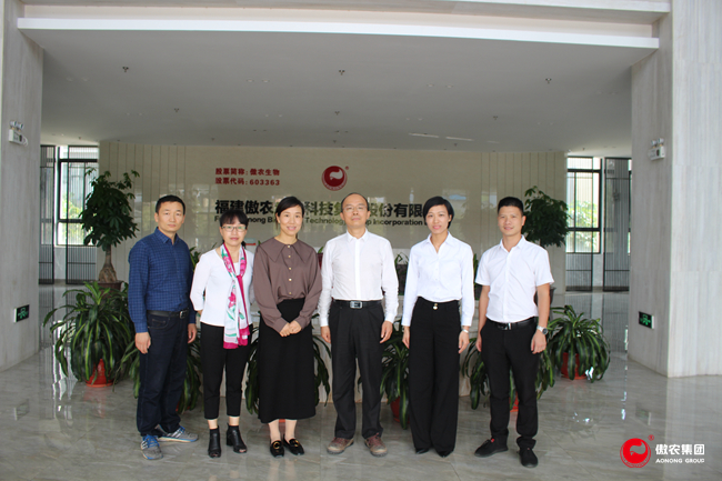 熟妇丰满多毛的大隂户