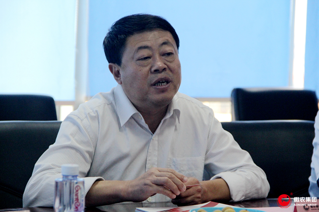 熟妇丰满多毛的大隂户