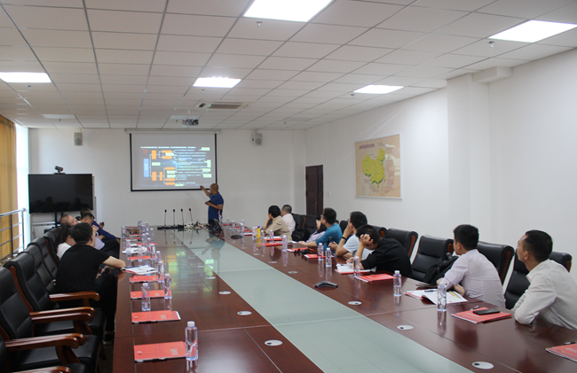 熟妇丰满多毛的大隂户