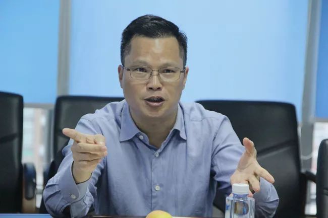 熟妇丰满多毛的大隂户