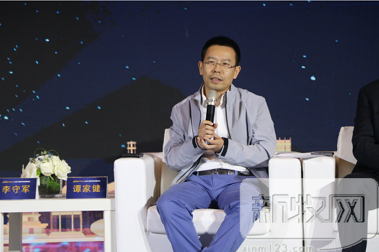 熟妇丰满多毛的大隂户