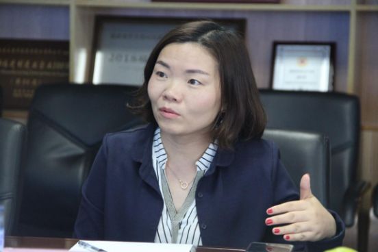 熟妇丰满多毛的大隂户