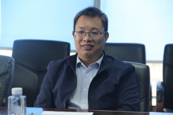 熟妇丰满多毛的大隂户