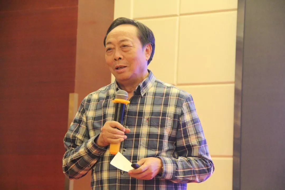 熟妇丰满多毛的大隂户