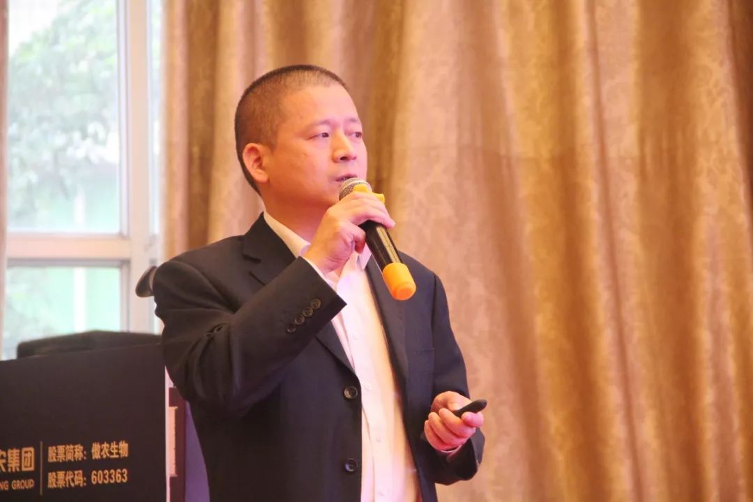 熟妇丰满多毛的大隂户