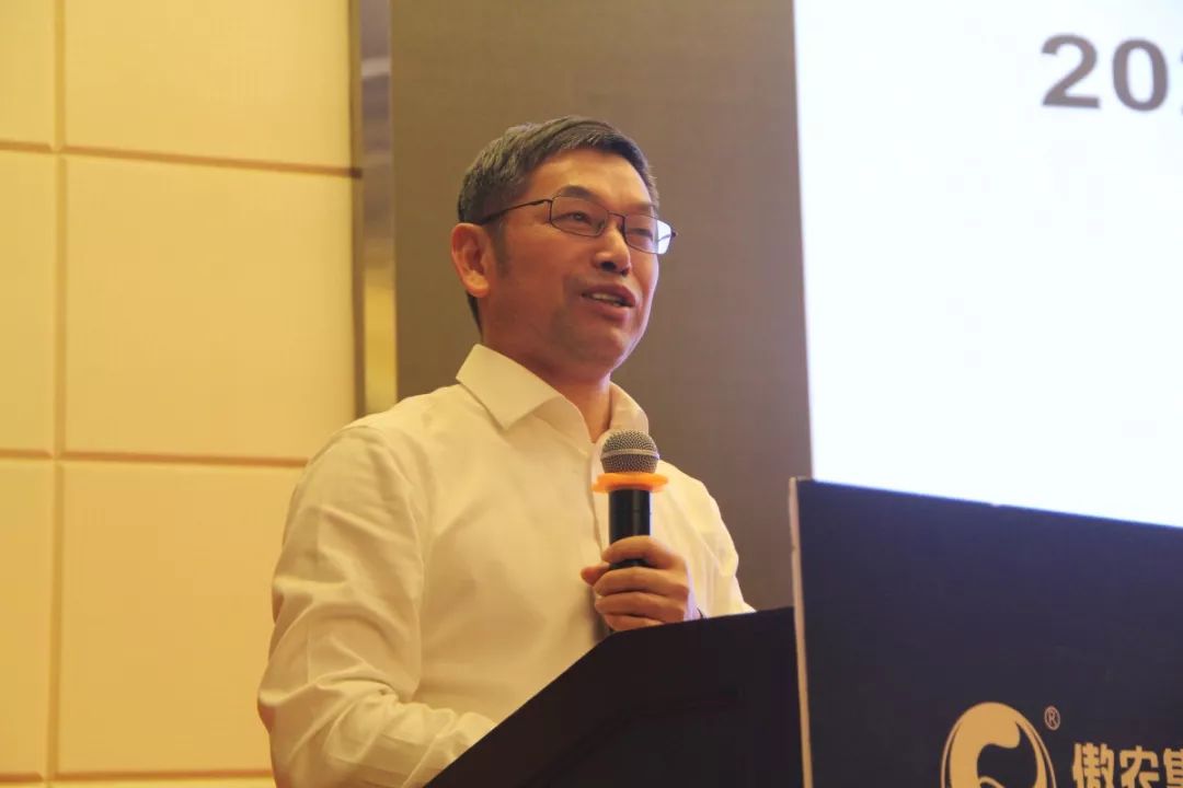 熟妇丰满多毛的大隂户