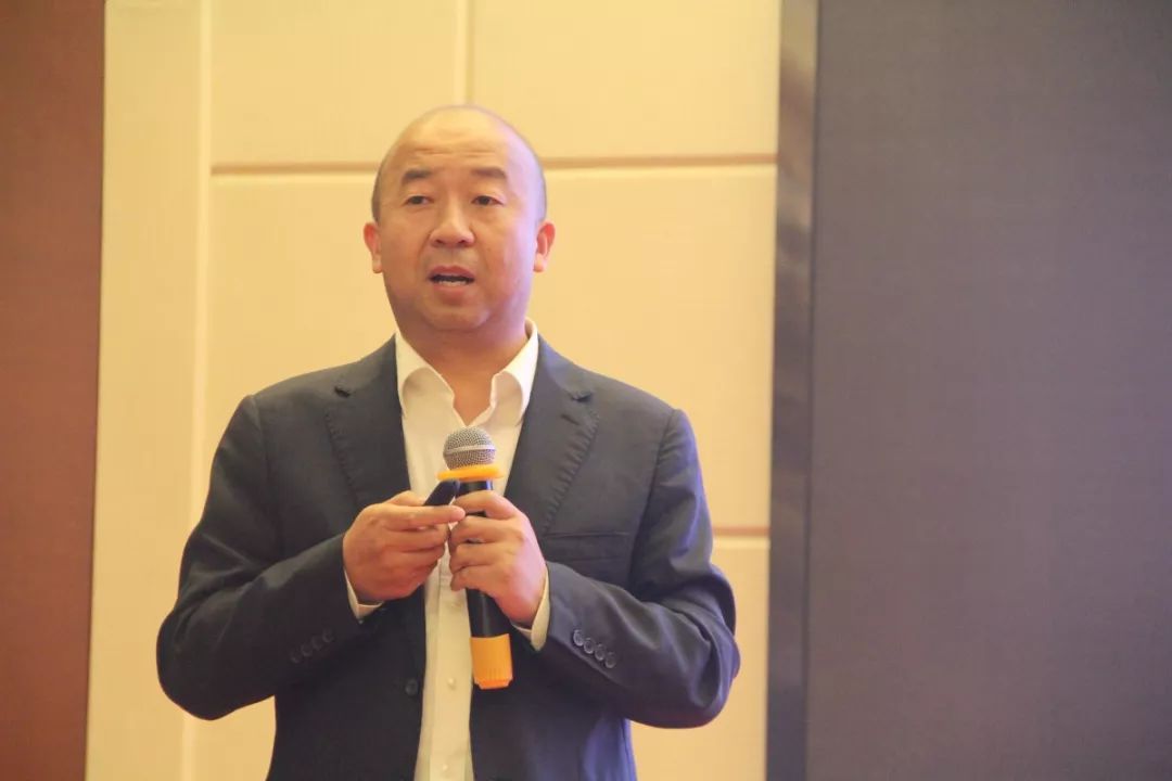 熟妇丰满多毛的大隂户