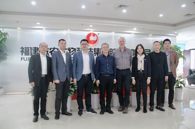 熟妇丰满多毛的大隂户