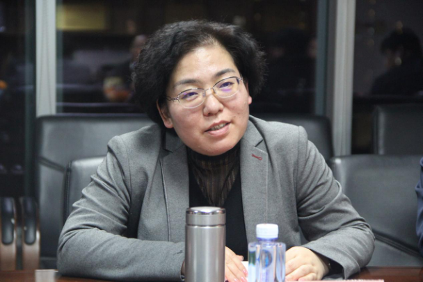 熟妇丰满多毛的大隂户