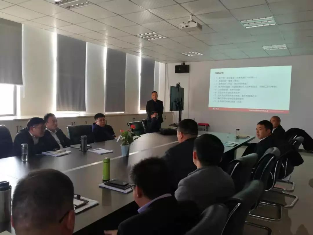 熟妇丰满多毛的大隂户