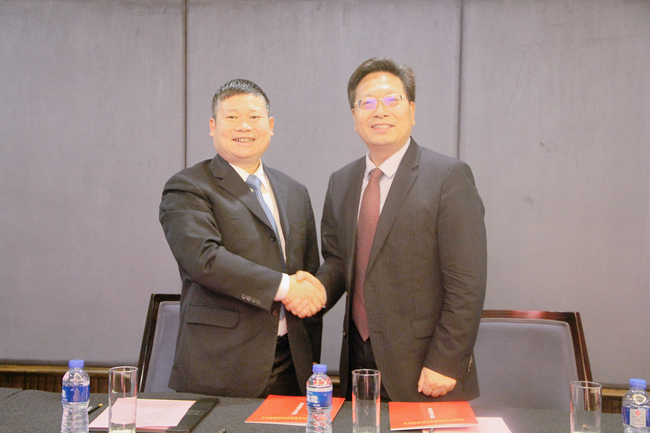 熟妇丰满多毛的大隂户