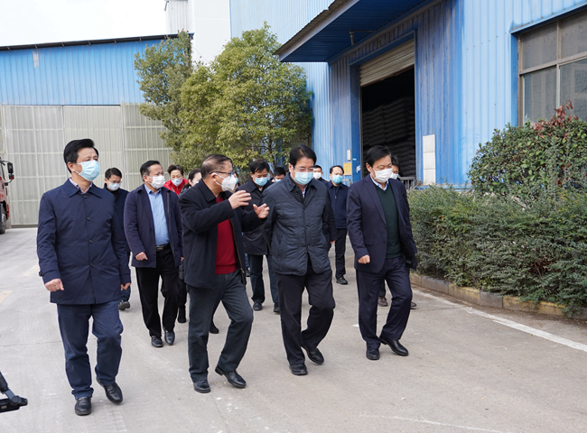 熟妇丰满多毛的大隂户