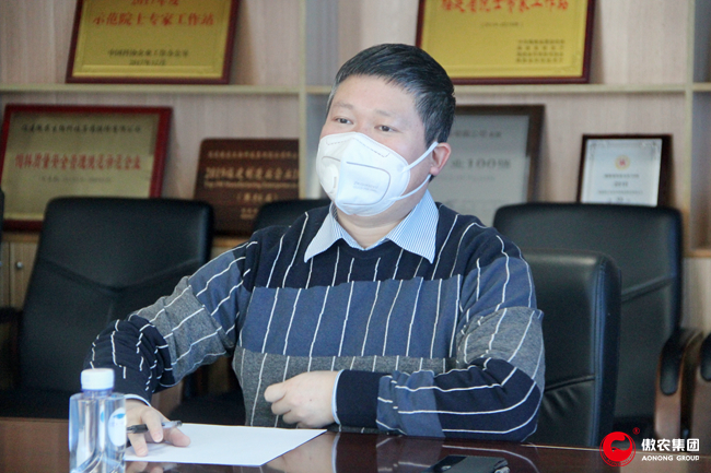 熟妇丰满多毛的大隂户