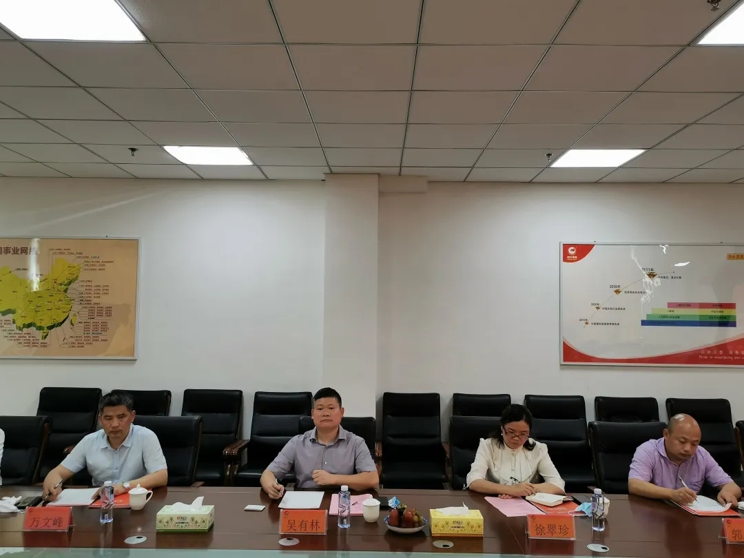 熟妇丰满多毛的大隂户