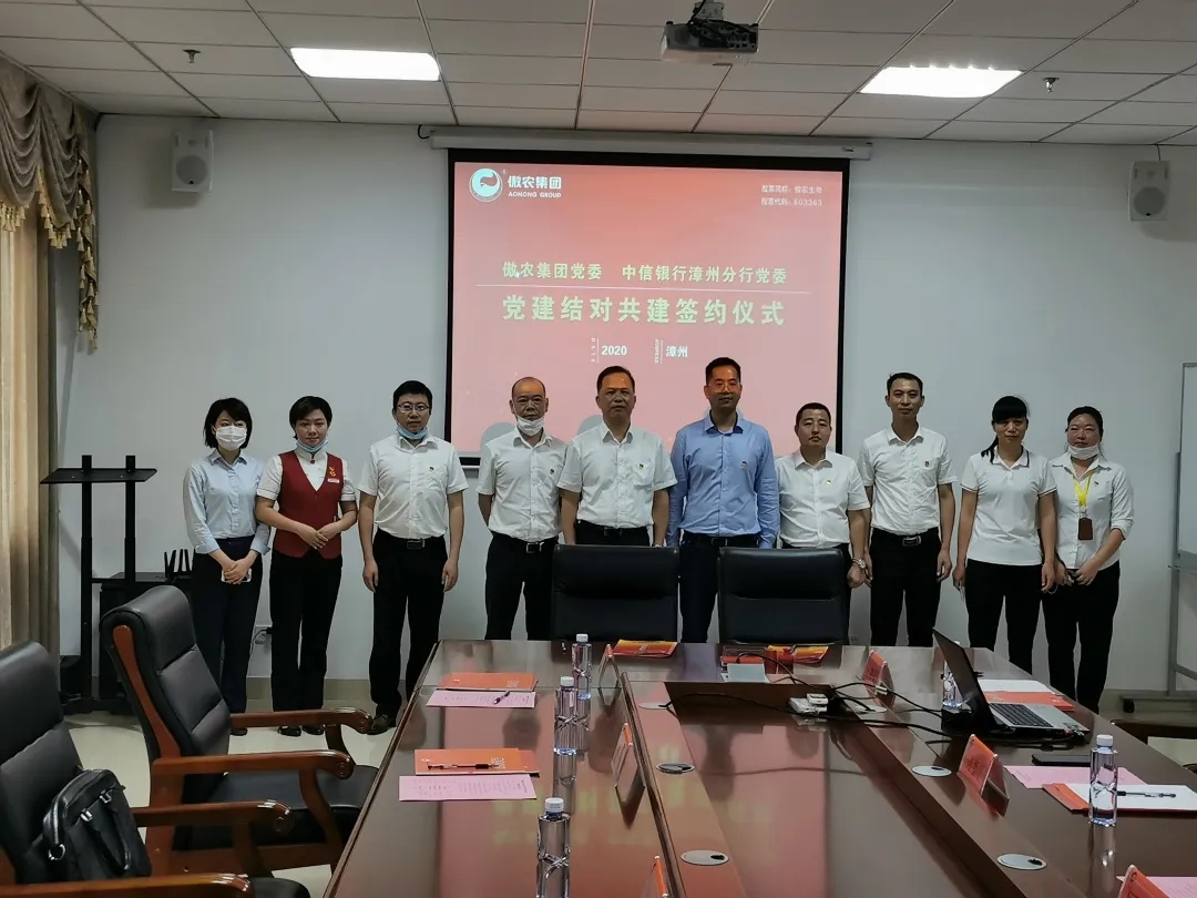 熟妇丰满多毛的大隂户