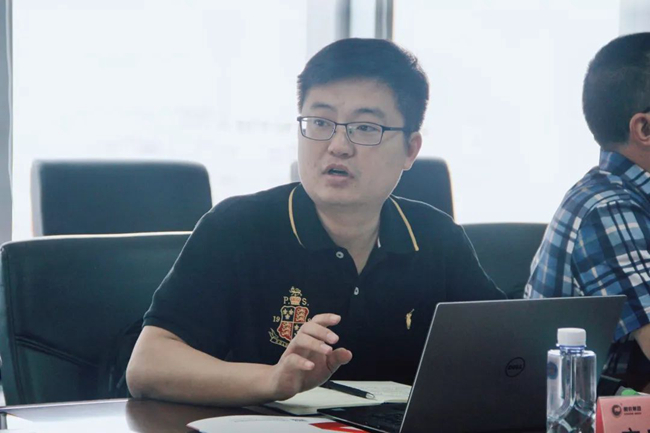 熟妇丰满多毛的大隂户