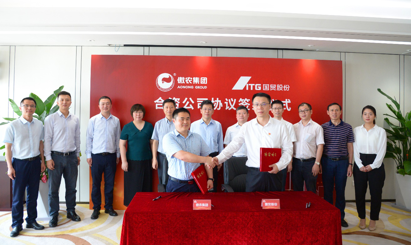 熟妇丰满多毛的大隂户