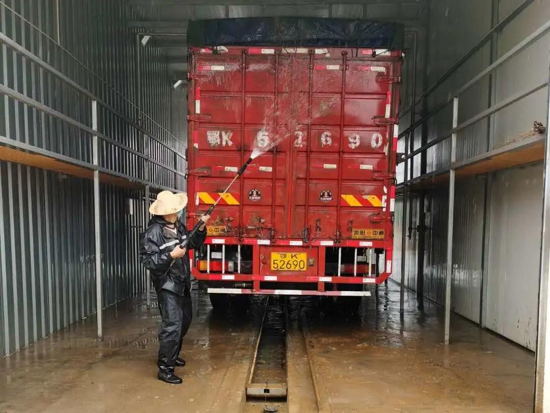 熟妇丰满多毛的大隂户