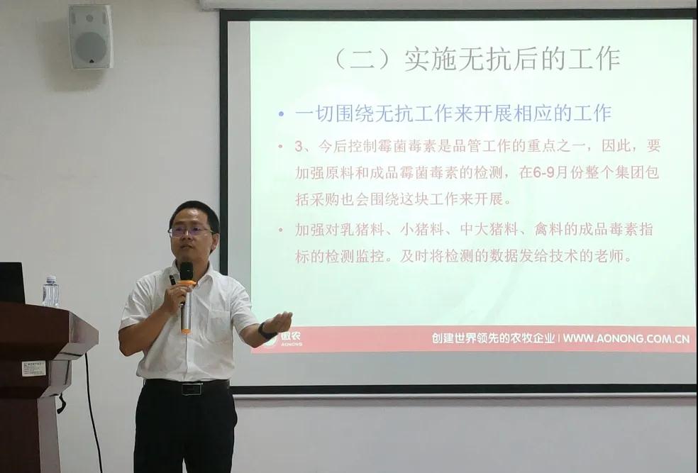 熟妇丰满多毛的大隂户