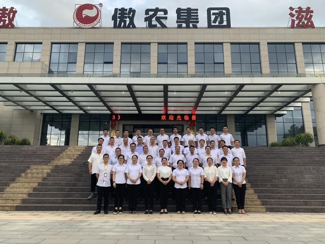 熟妇丰满多毛的大隂户