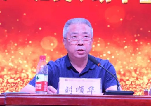 熟妇丰满多毛的大隂户