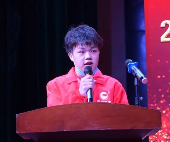 熟妇丰满多毛的大隂户