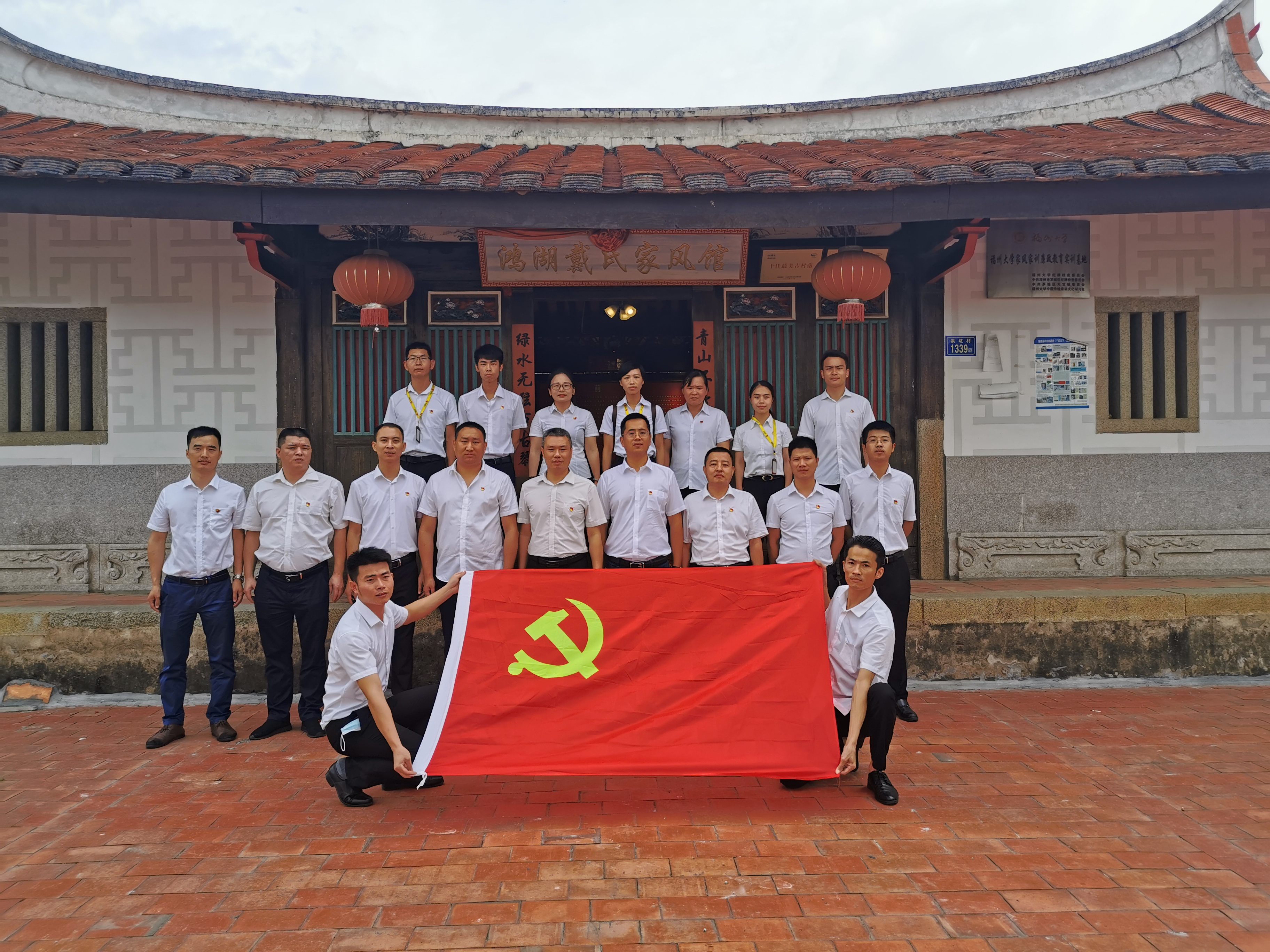 熟妇丰满多毛的大隂户