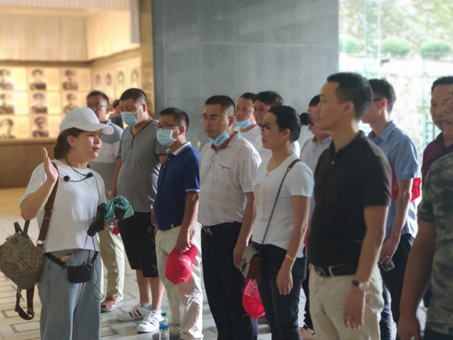 熟妇丰满多毛的大隂户