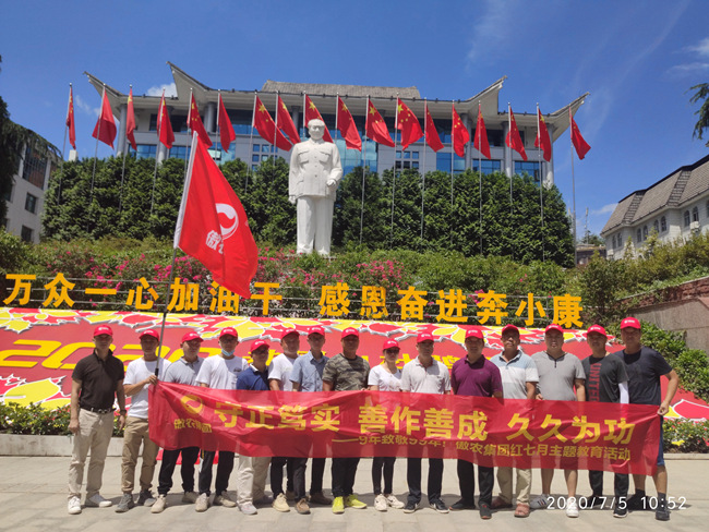 熟妇丰满多毛的大隂户