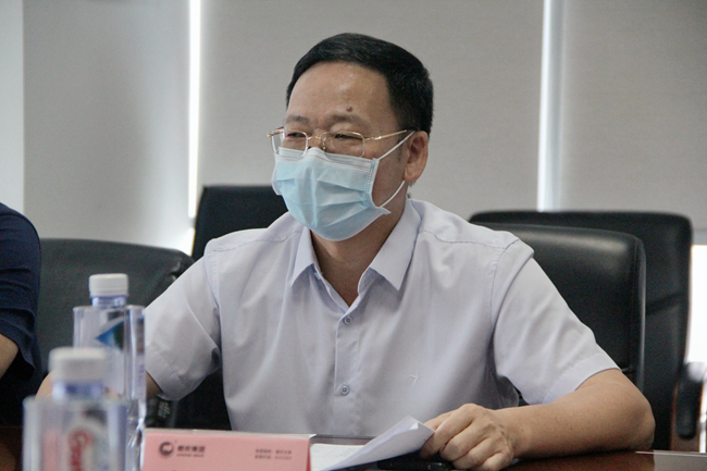 熟妇丰满多毛的大隂户