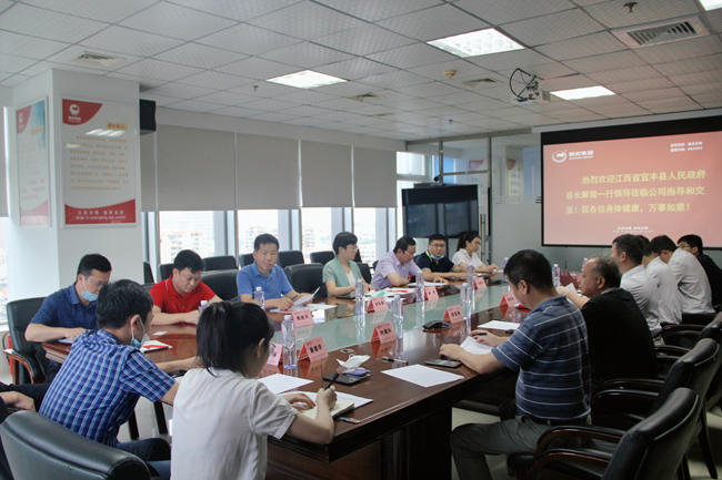 熟妇丰满多毛的大隂户