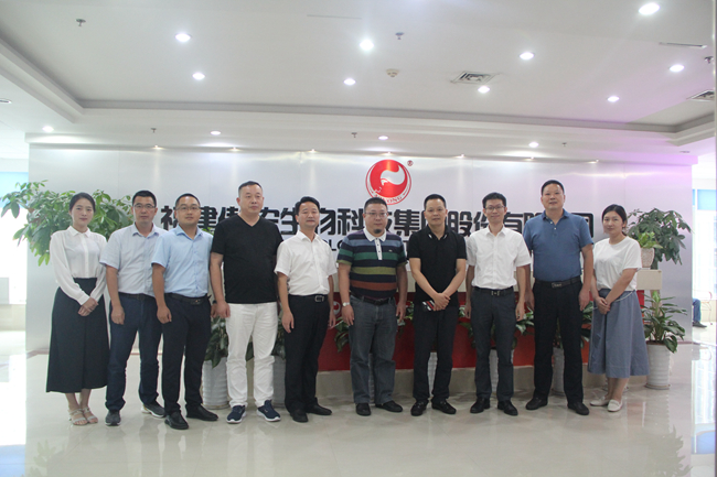 熟妇丰满多毛的大隂户